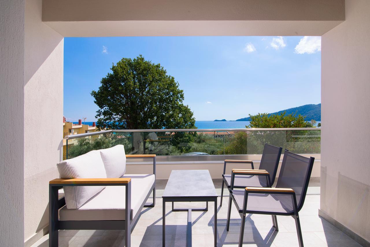 Semiramis Luxury Suites Chrysi Ammoudia Buitenkant foto