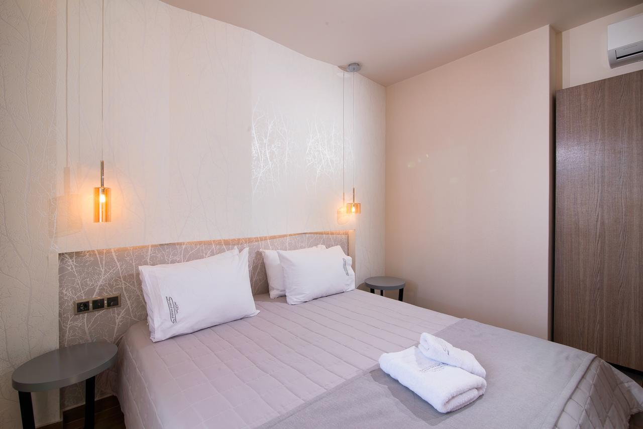 Semiramis Luxury Suites Chrysi Ammoudia Buitenkant foto