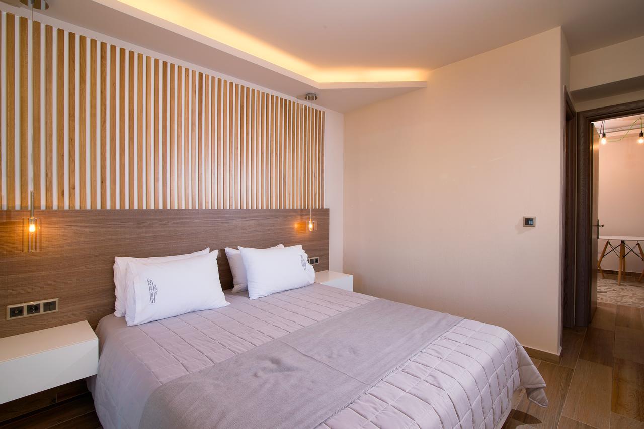 Semiramis Luxury Suites Chrysi Ammoudia Buitenkant foto