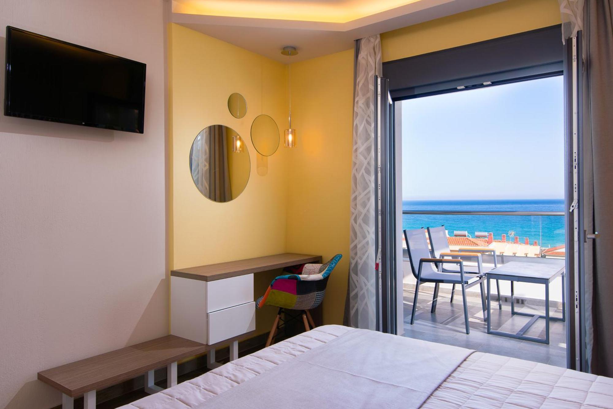 Semiramis Luxury Suites Chrysi Ammoudia Buitenkant foto