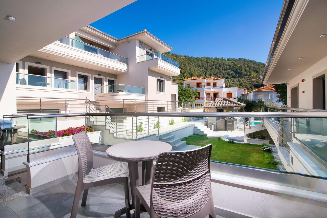 Semiramis Luxury Suites Chrysi Ammoudia Buitenkant foto