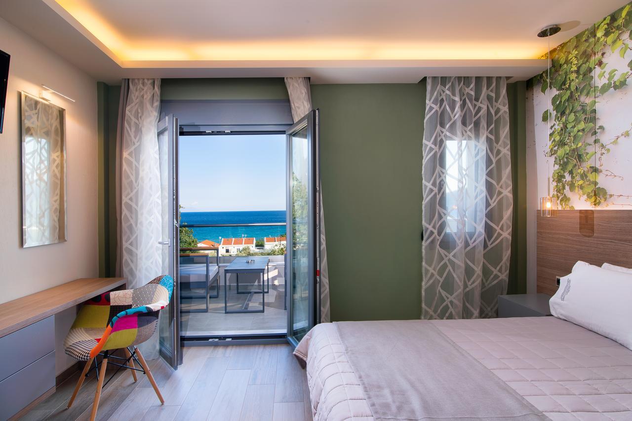 Semiramis Luxury Suites Chrysi Ammoudia Buitenkant foto