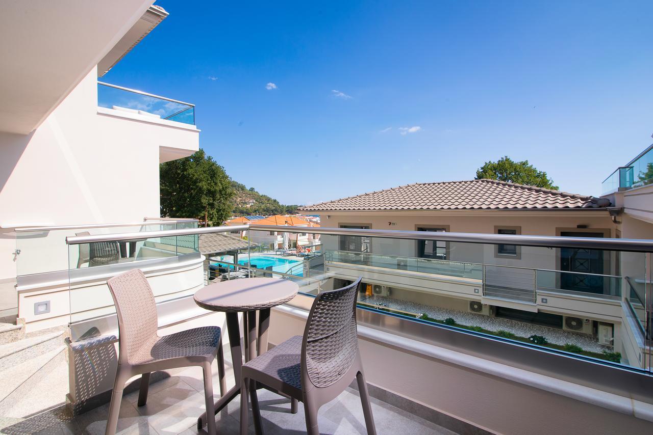 Semiramis Luxury Suites Chrysi Ammoudia Buitenkant foto
