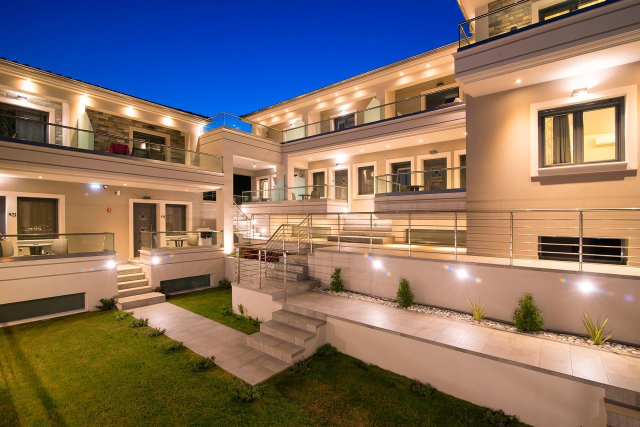 Semiramis Luxury Suites Chrysi Ammoudia Buitenkant foto